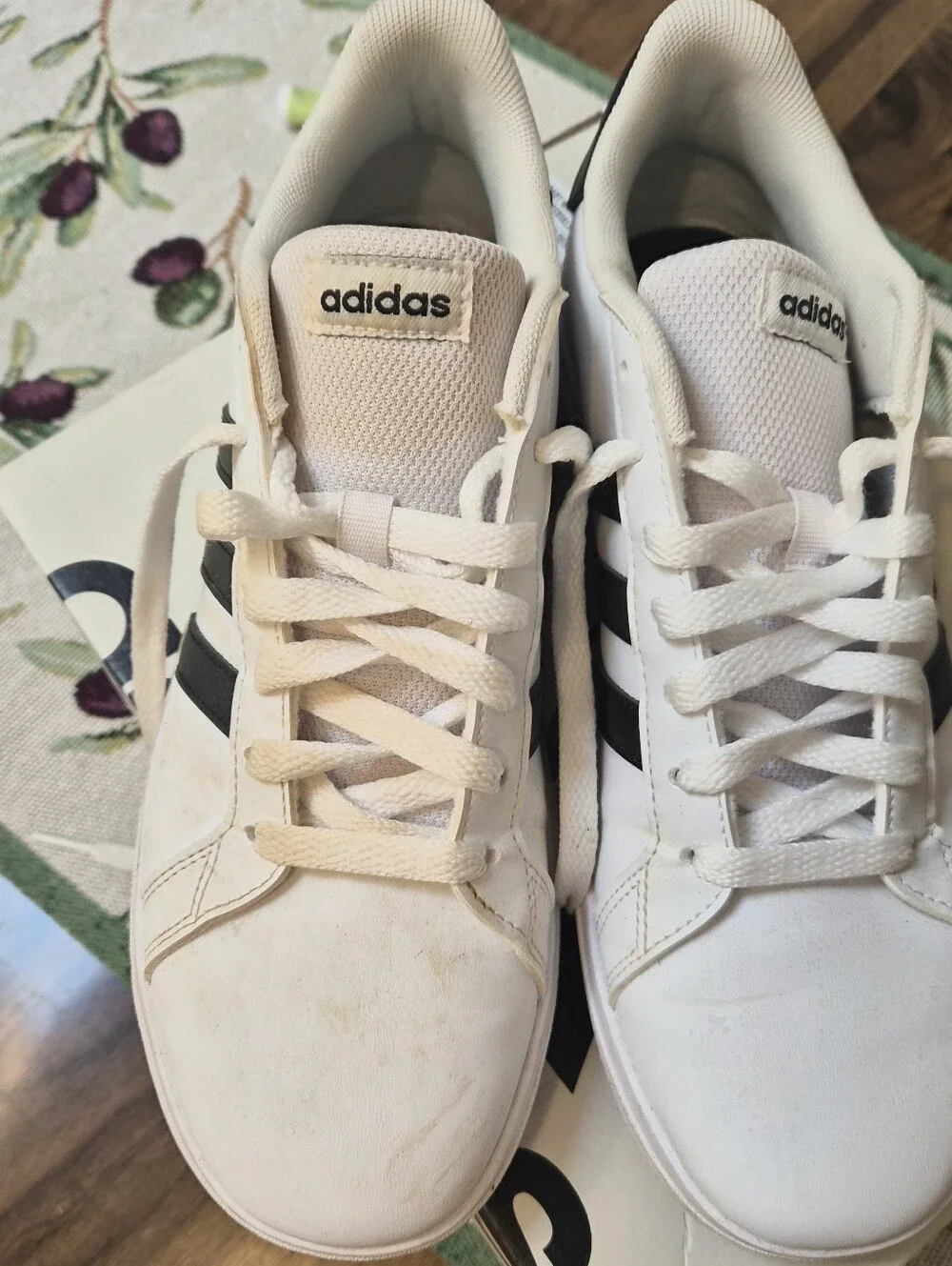 adidas classic low